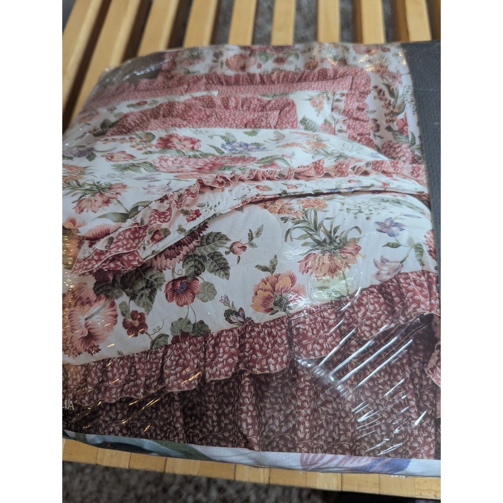New Vintage USA Westpoint Lady Pepperell Ruffled FULL SHEET Set Floral Cottage